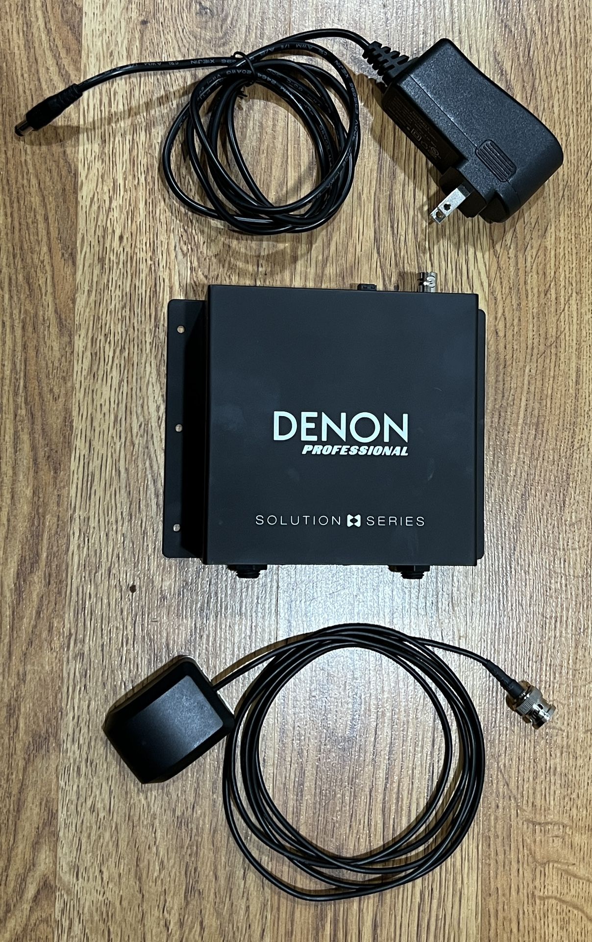 Denon DN-200BR Stereo Bluetooth Audio Receiver