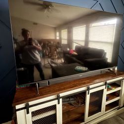 Vizio TV — Great Condition And It Works! 