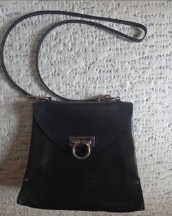 Authentic Salvatore Ferragamo Vintage Gancini Black Leather Satchel Bag (AQ-21 0808)