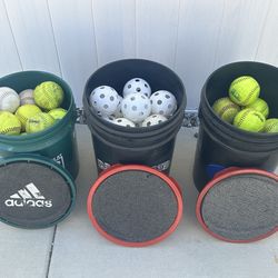 Softballs/whiffle balls