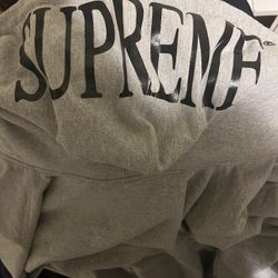 Supreme Hoodie