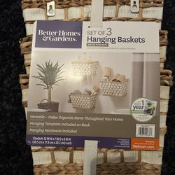 BH&G Set Of 3 Hanging Baskets - NEW