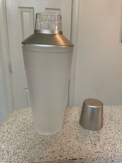 Cocktail shaker