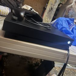 Xbox One X 1 Tb 