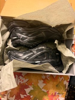 Balenciaga Runners Matt Black