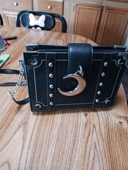 Killstar purse with Cresent moon