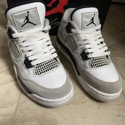 AIR JORDAN 4 RETRO SIZE 4Y