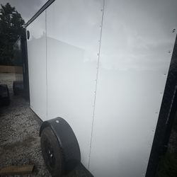 6x12 Enclosed Trailer Single Axle 
