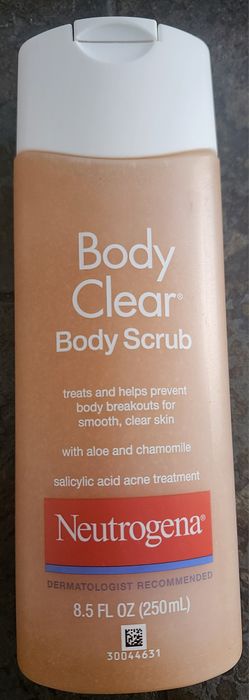 Neutrogena Body Clear Body Scrub 8.5oz