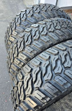 only 3 used tires Lt275 65r20 Maxtek mud trac, like 99% tread on, LR(E) $299.00 all 3