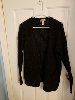 Womens large MUDD cardigan sweater. 8.00