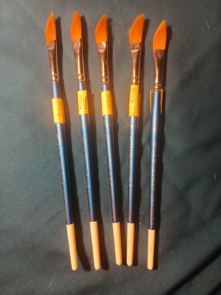 Betty BRYD Dagger 1000 Paintbrush