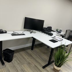 L Shaped White Top Desk