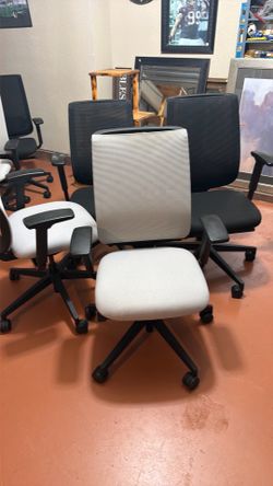 Computer chair 40.00