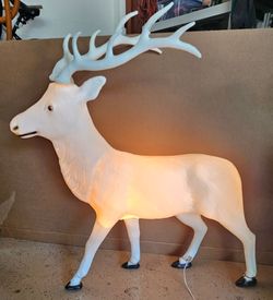 Blow Mold reindeer