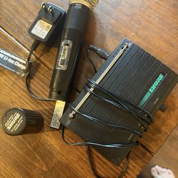 Shure microphone with receiver