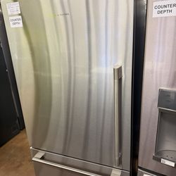 Fisher & Paykel 30” counter depth refrigerator