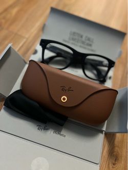 Ray-Ban Meta Wayfarer (Gen 2) Smart Glasses – Transition Lenses – Like New