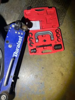 Tools car