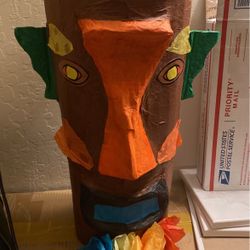 Tiki Piñata 🪅 