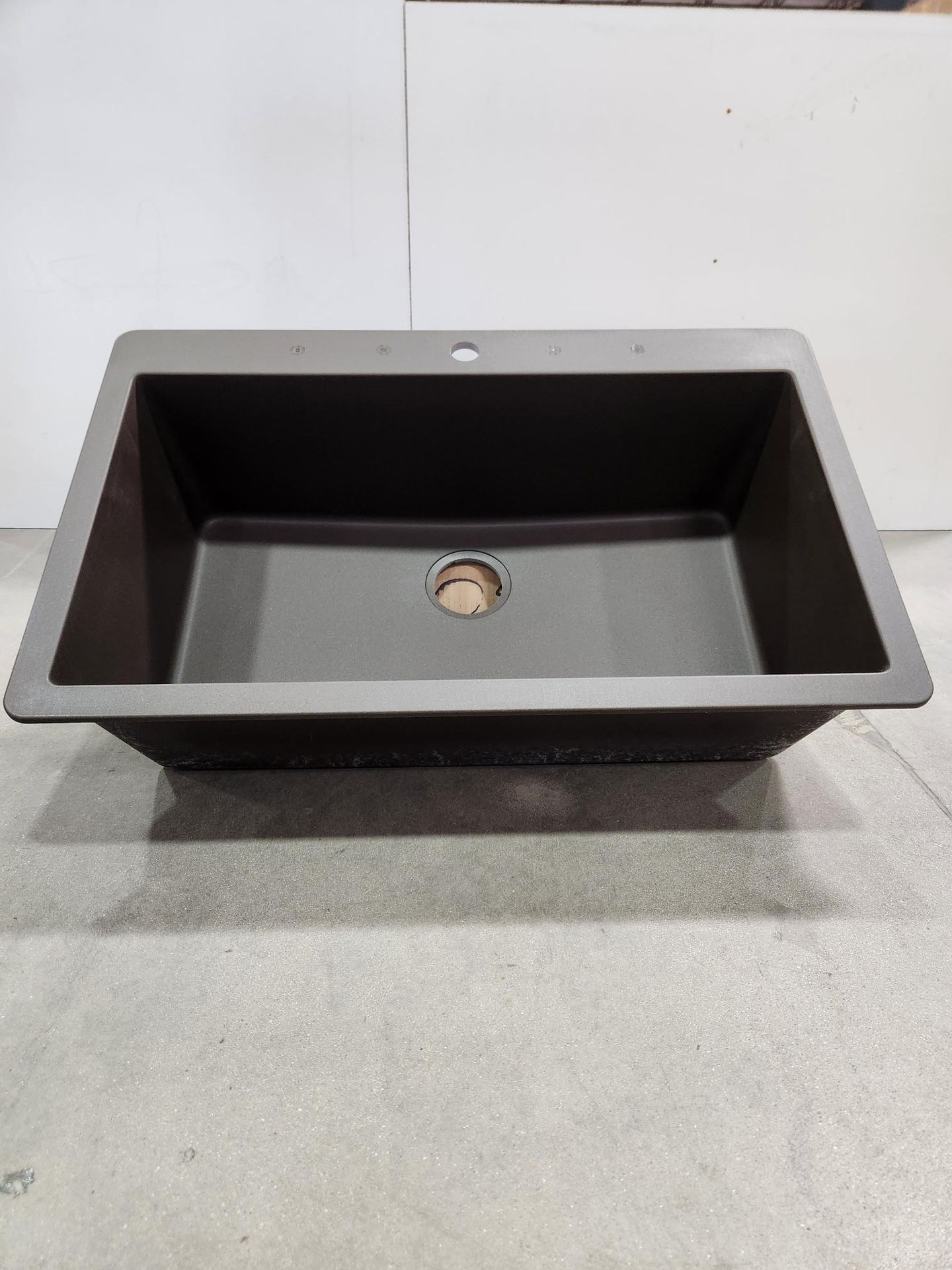 Granite Kitchen Sink – Chocolate Finish – Single Tub Undermount