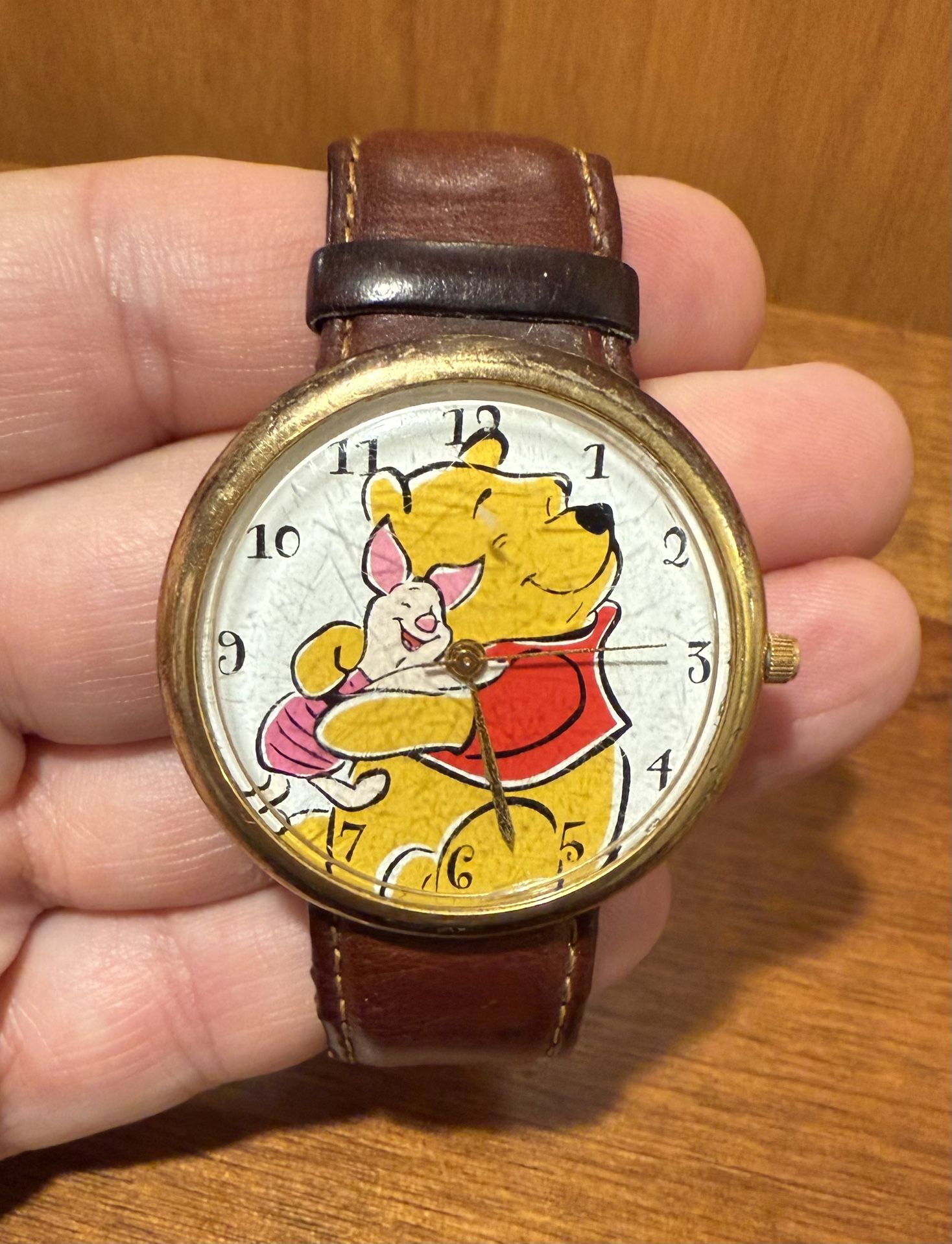 VINTAGE 70s TIMEX DISNEY WINNIE THE POOH & PIGLET BROWN LEATHER BAND WATCH