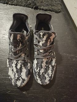 Men's Tennis Shoes