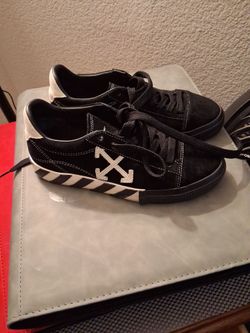 Off-White Low Vulcanized Suede Sneakers
