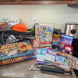 Small Lot of Toys / Games / Sporting Goods