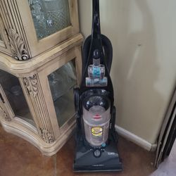 Bissell Helix Canoster Vacuum 