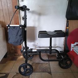 Black Knee Scooter with Storage Bag