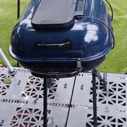 Like New Aussie Folding Charcoal Grill 