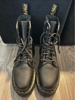 Dr. Martens Jadon III Platform Boots