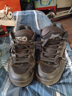 Dvs shoes