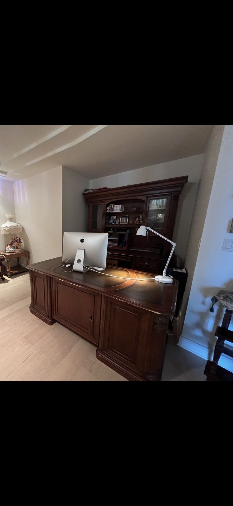 Desk For Sale $ 125
