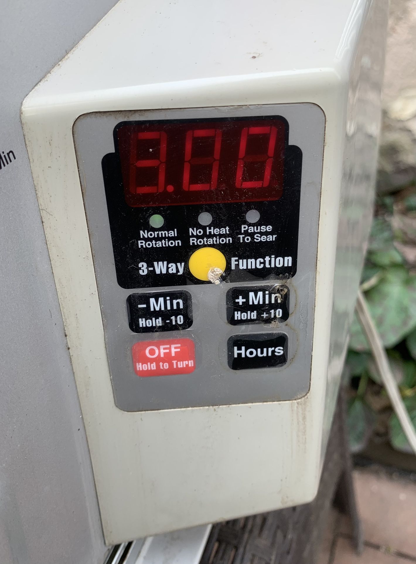 Ronco Showtime Platinum digital Edition Rotisserie Oven. Make perfectly roasted chickens, turkey, pork, roasts, and burgers that are delicious and hea