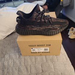 Yeezy Boost 350 V2 Size 10.5 Mx Rock