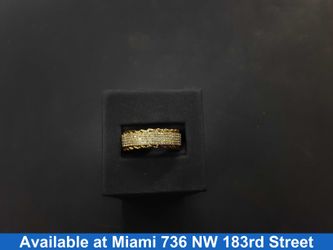 Ring - Wedding Band - Yellow Gold 10k (.417) 4.5 grams Size 10.5