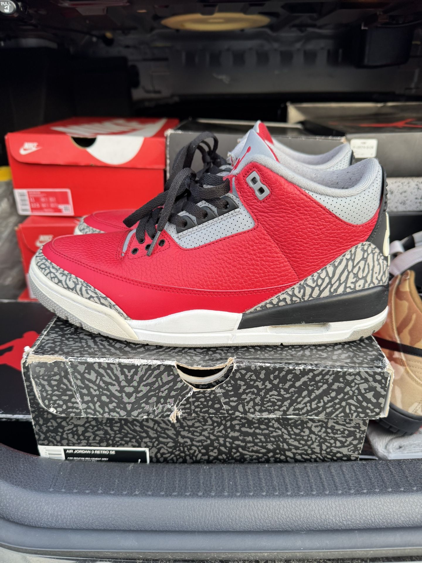 Red Unite 3s