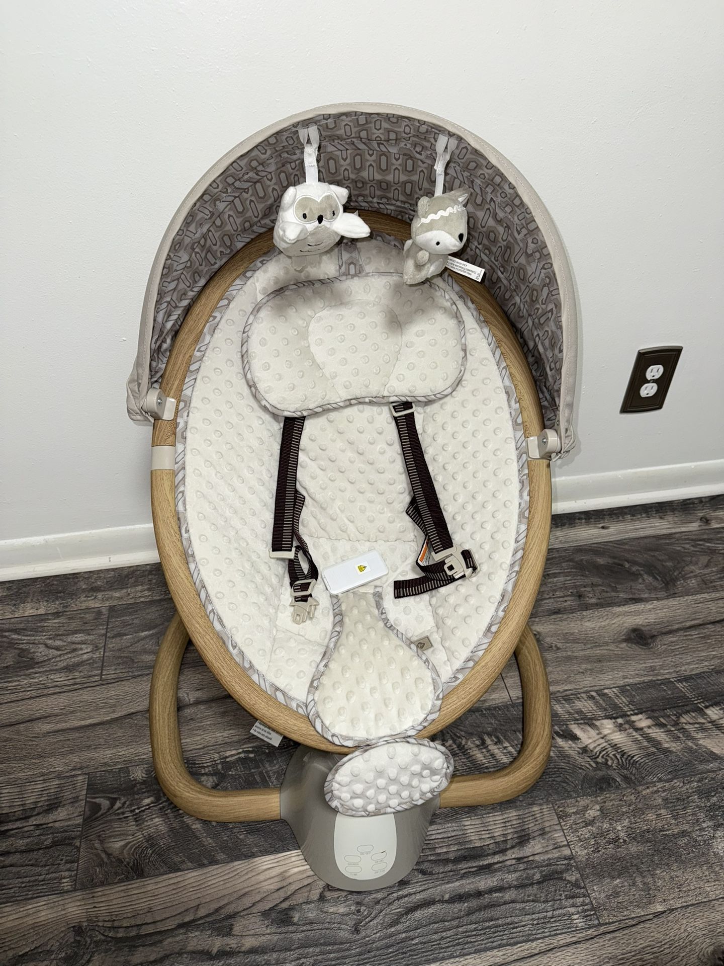 BRAND NEW Baby Swing