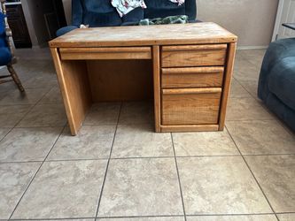 Free desk