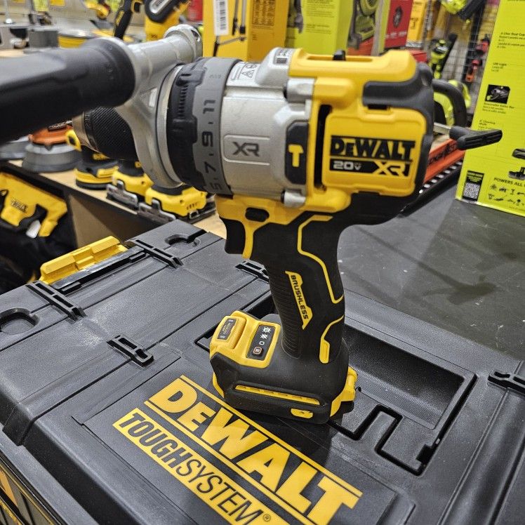 
DEWALT
20V MAX XR Brushless Cordless 1/2 in. Hammer Drill (Tool Only)