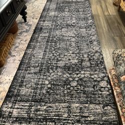Black/Blue 6’ X 9’ Area Rug