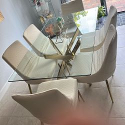 Dinning Room Glass Table And 6 Chairs