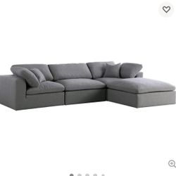 $550 LIKE NEW – Modular Cloud-Like Sectional! ✨
