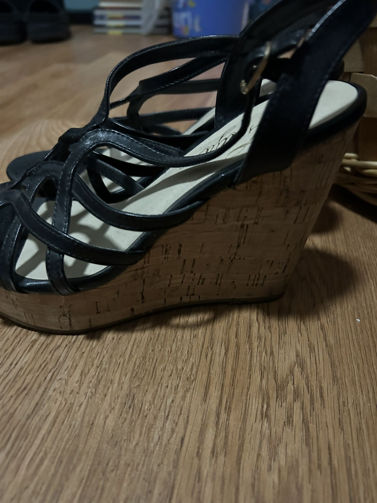 Fergie Wedge Heel Women 4.5