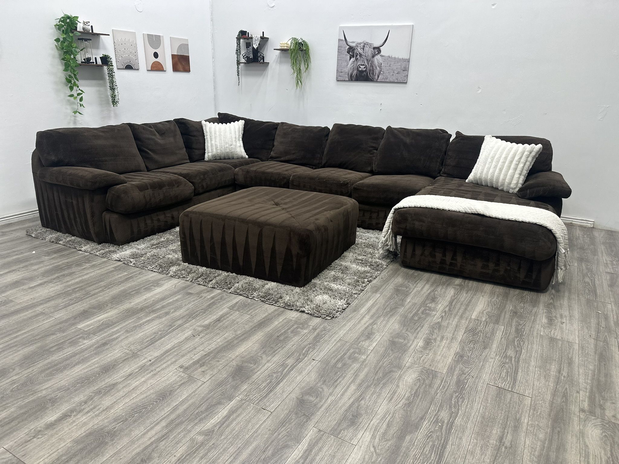 Brown Sectional Couch - Free Delivery 