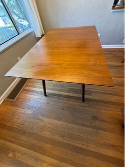 Mid-Century Extendable Dining Table (36 to 82