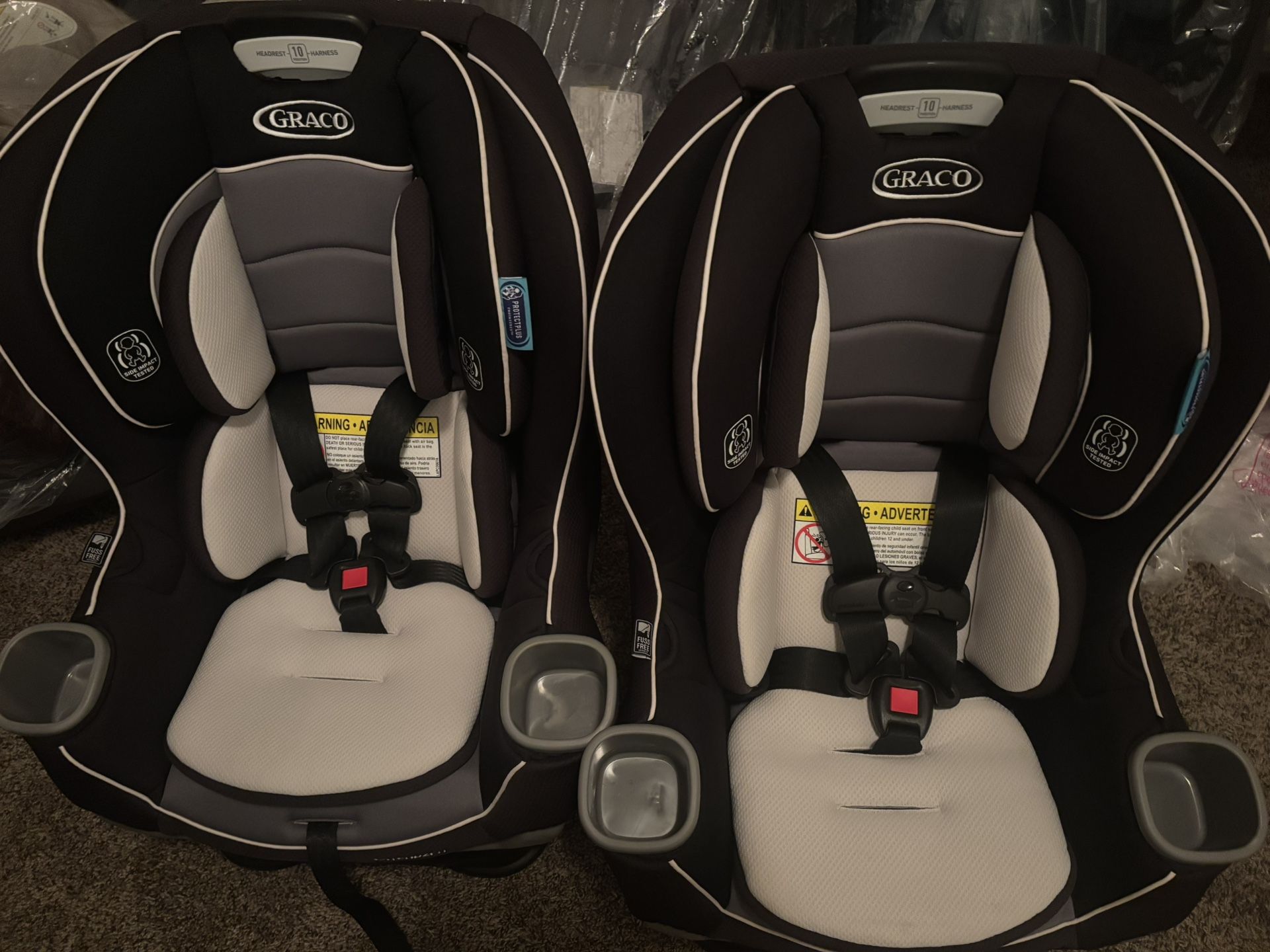 NEW! Graco Extend2Fit Car Seats 