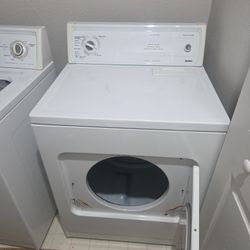 Kenmore Washer And Dryer   Great Condition !